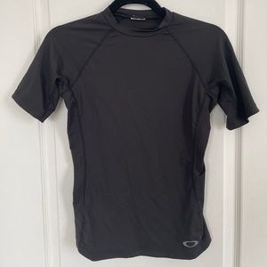 Oakley Rashguard NWOT size S